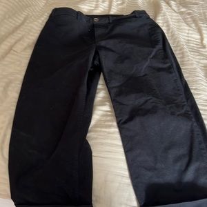 Old Navy cropped black pants 12